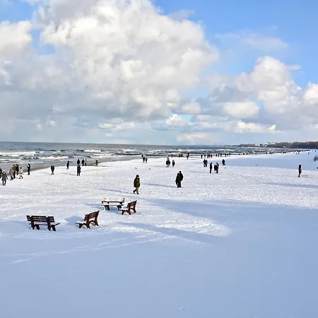 アパート Piaskowy Jantar 2 コウォブジェク